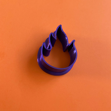 Load image into Gallery viewer, Fire 3 Abstract Shape Polymer Clay Cutter
